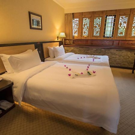 Lijiang Wangfu Hotel Bagian luar foto