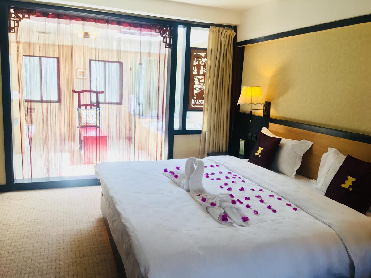 Lijiang Wangfu Hotel Bagian luar foto