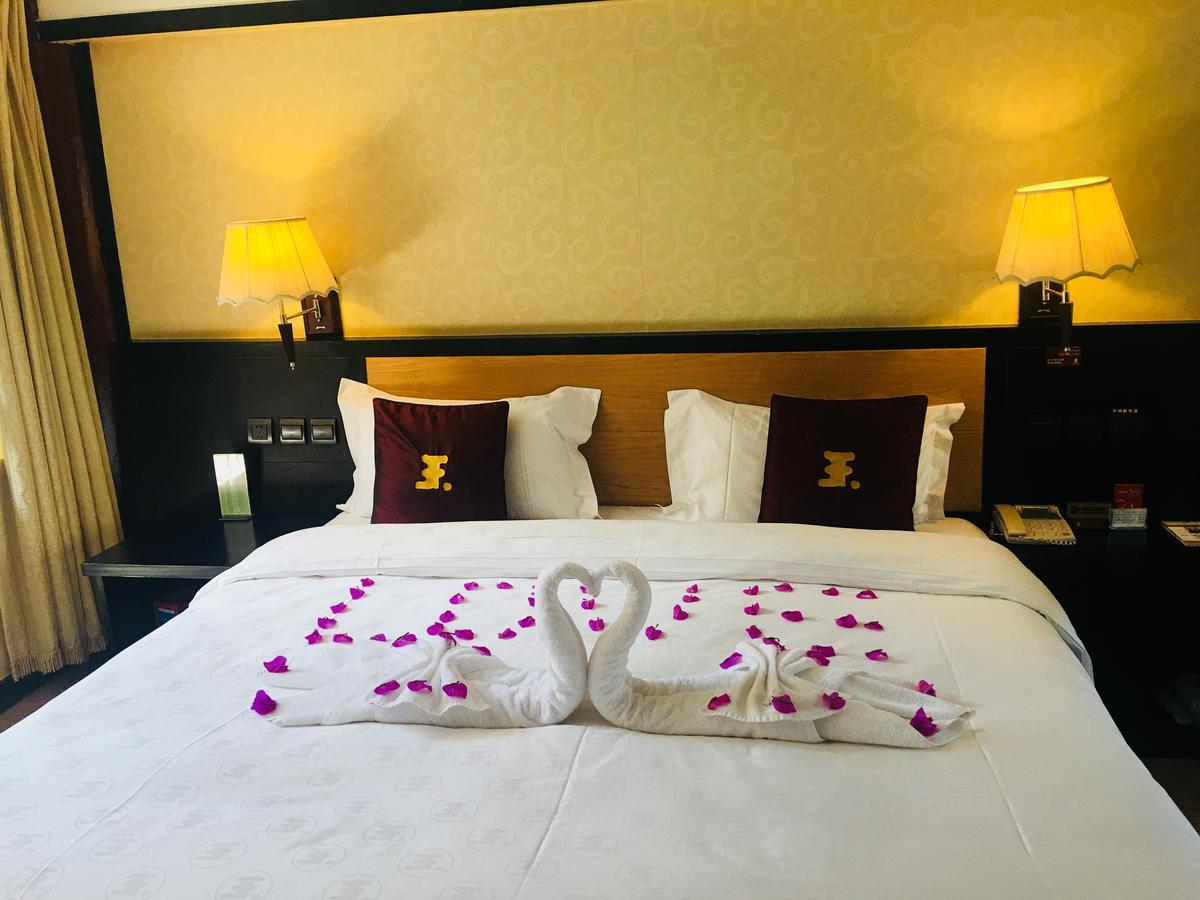 Lijiang Wangfu Hotel Bagian luar foto