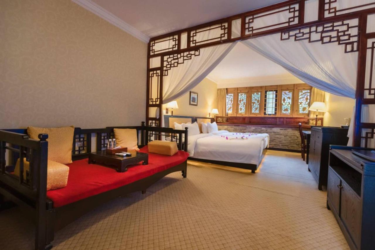 Lijiang Wangfu Hotel Bagian luar foto